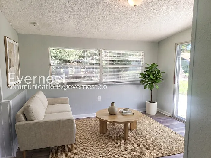 2175 W 16th St — Photo 4