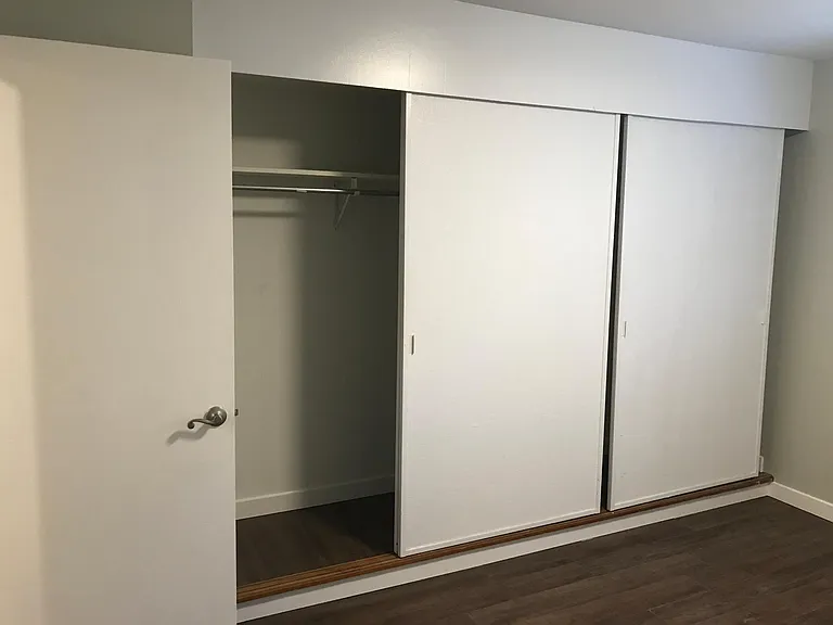 Big closet in the bedroom