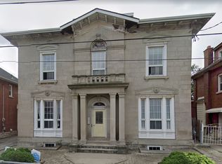 55 Barton St W #4, Hamilton, ON L8L 1A3