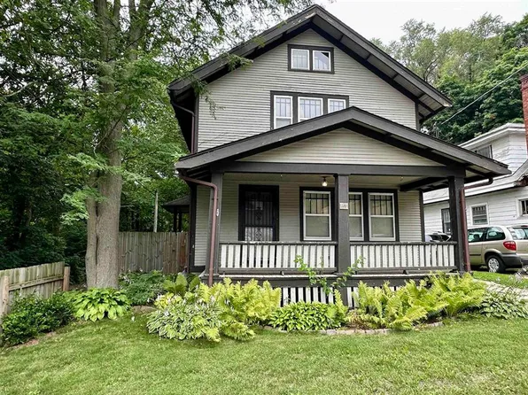 418 Orchard Park, Rockford, IL 61101