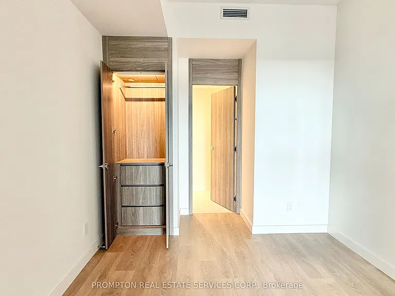 68 Esther Shiner Blvd #557 — Photo 10