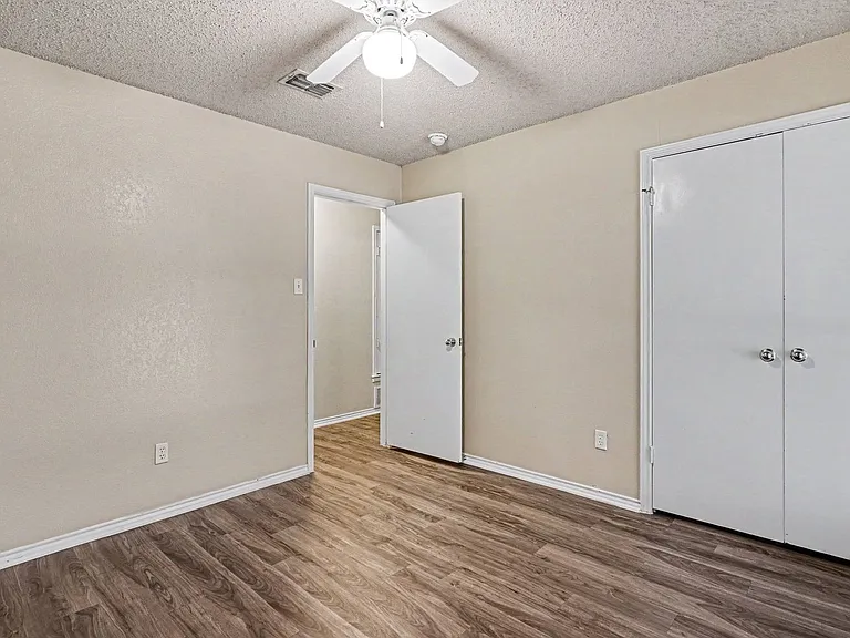 2608 Green Ridge St — Photo 19