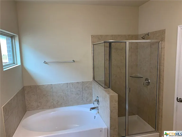 4044 Aransas Dr — Photo 16