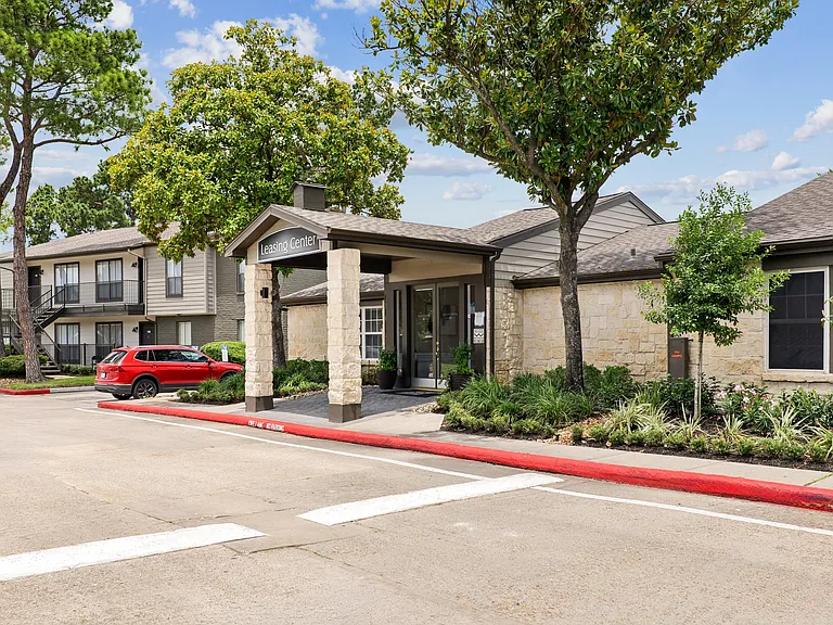 Willow Brook Crossing — Photo 14