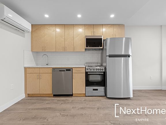 4th image of 30-67 31st St #5R