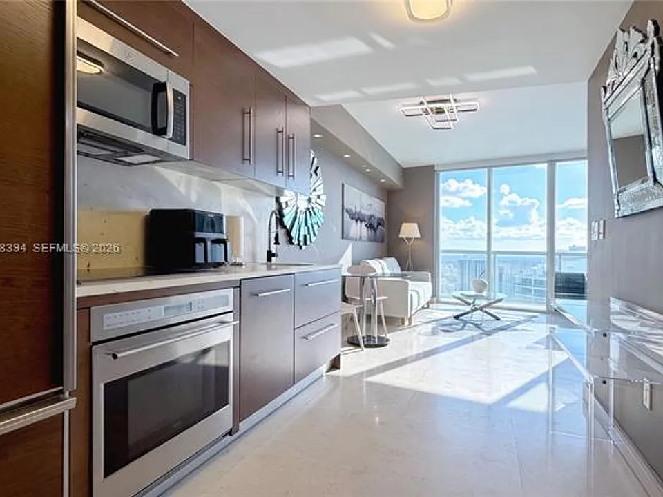 465 Brickell Ave #CU-5704