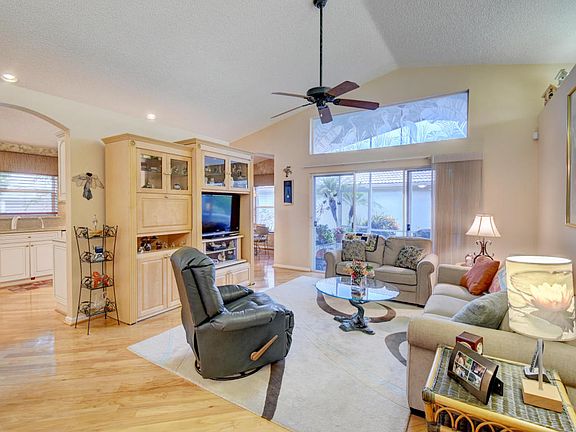 4th image of 11741 Castellon Ct