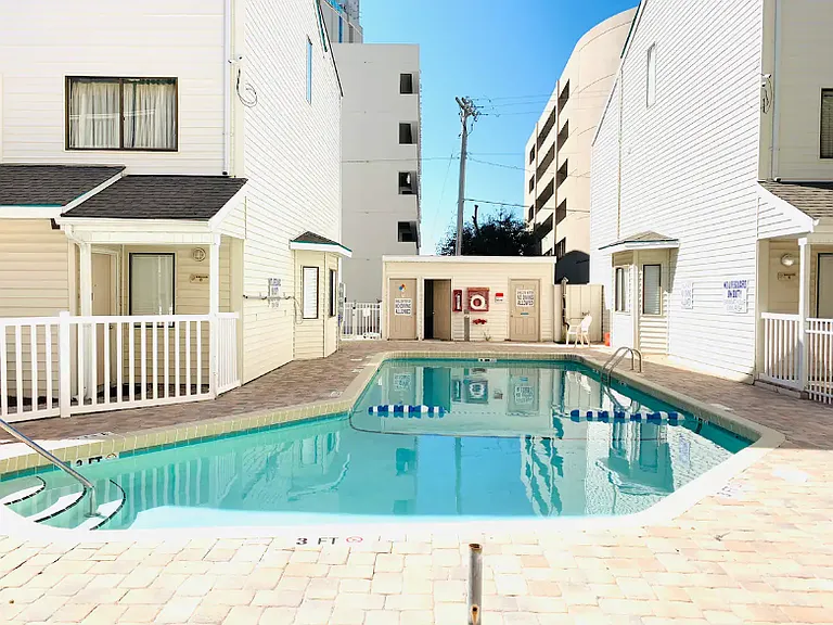 209 75th Ave N #5106 — Photo 3