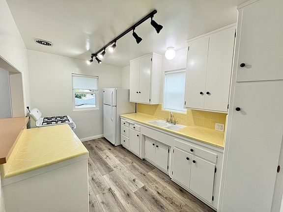 4th image of 4750 E Malta St #4754