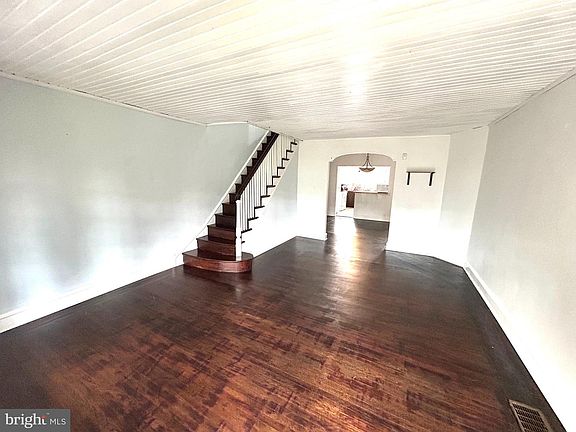 4th image of 4413 Sherwood Rd