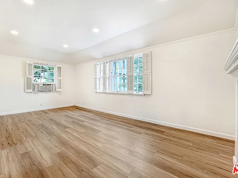 9965 Durant Dr — Photo 4