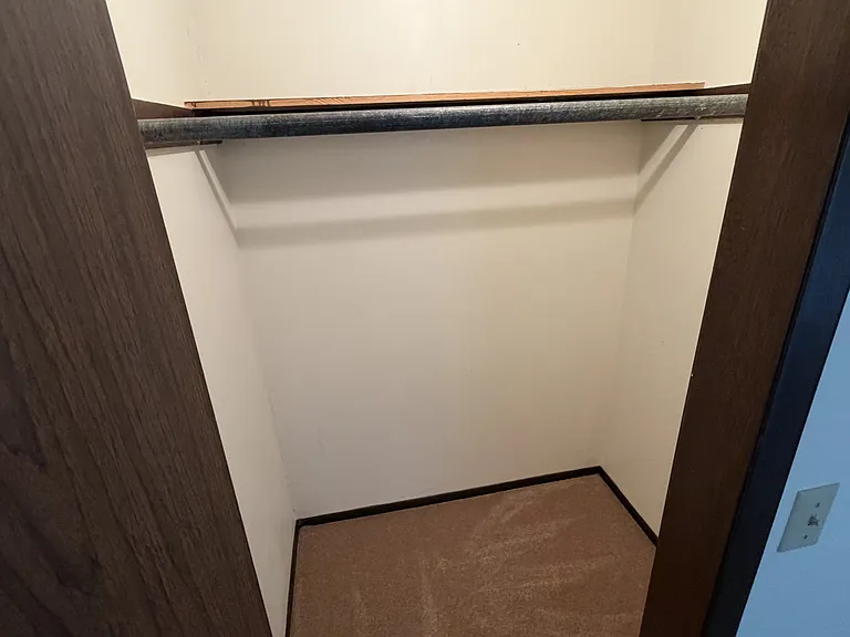 512 Breezy Point Dr #4 — Photo 9