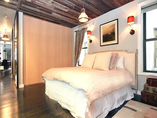 Sold by Sotheby's International Realty | media 7