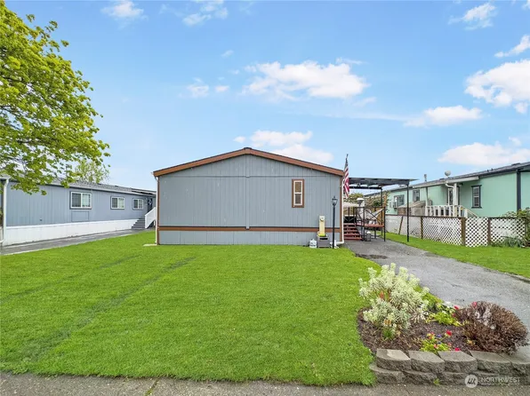 300 Park Avenue #7, Buckley, WA 98321