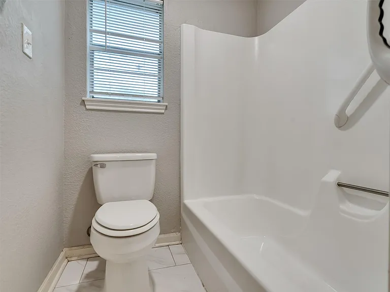 2030 Lone Rock Dr — Photo 33