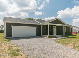 3232 Schooler Rd, Lima, OH 45806