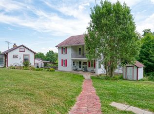 922 Ridge Rd, Hooversville, PA 15936