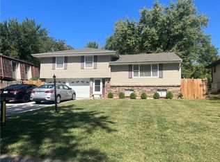 6580 NW 50th St, Kansas City, MO 64151