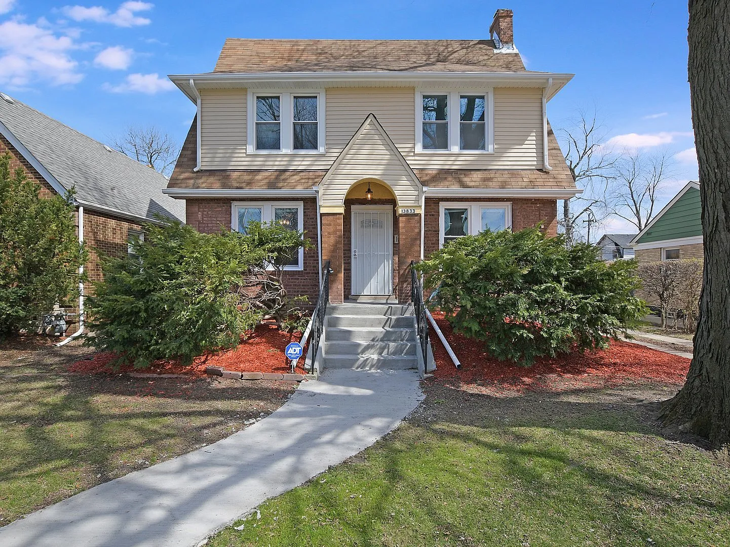 13833 S State St photo 1