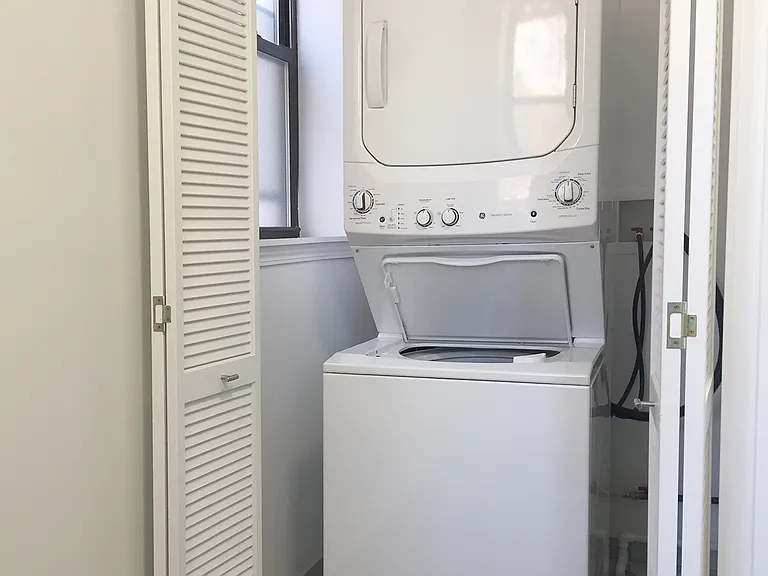 Laundry Center