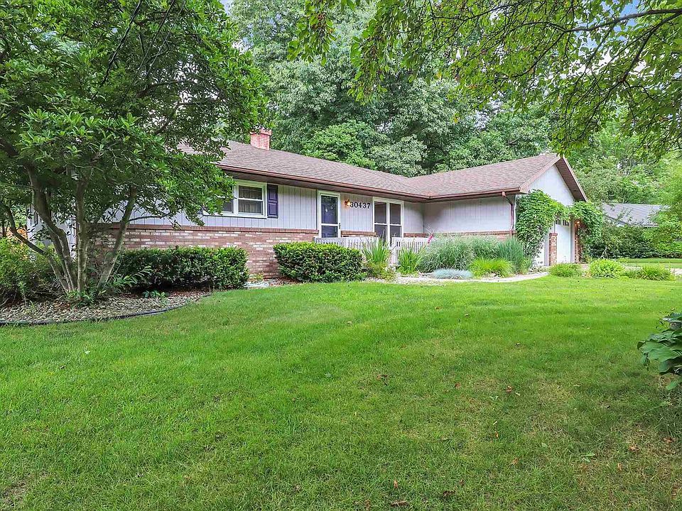 1st image of 30437 N Meadowbrook Ln