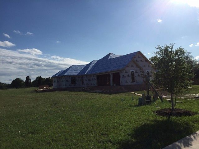 2nd image of 407 Creekside Meadows Dr