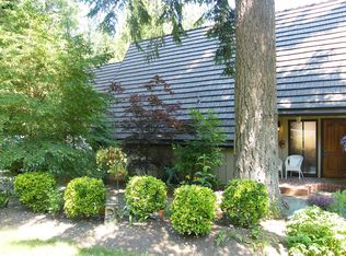 15210 260th Ave SE, Issaquah, WA 98027