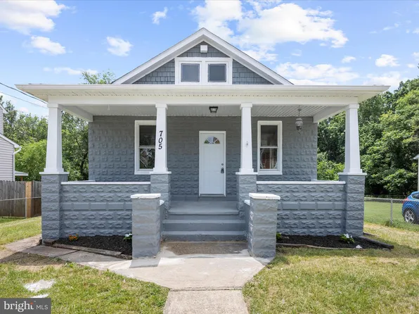 705 Matthews Ave, Baltimore, MD 21225
