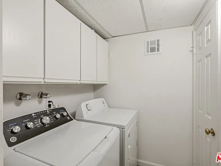 11636 Montana Ave #103 — Photo 30