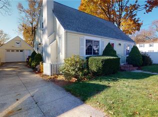 142 Hillard Ave, Warwick, RI 02886