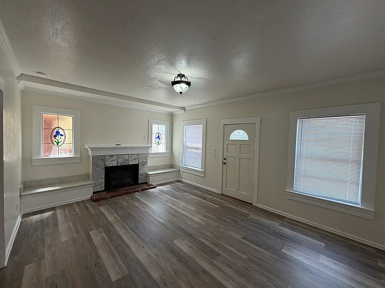 2948 B St — Photo 3