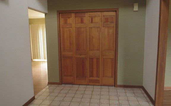 2nd image of 1281 Darlington Ct