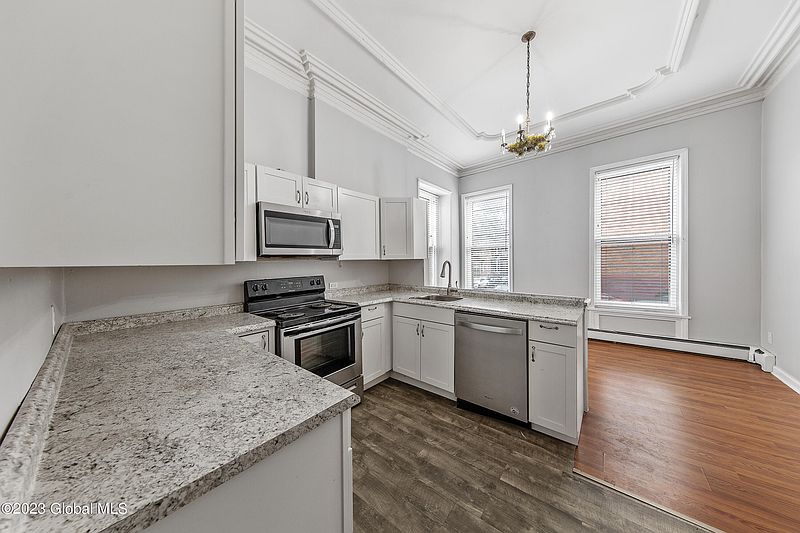 4th image of 244 Lark Street
