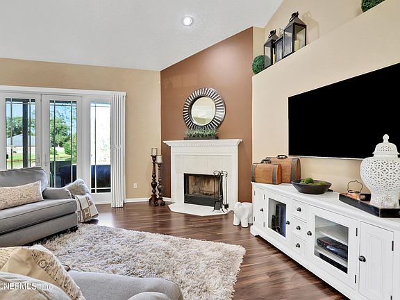 5th image of 4884 TOPROYAL Lane