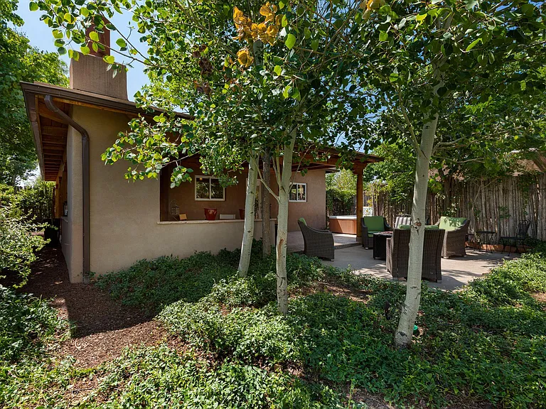 831 Ninita St — Photo 29