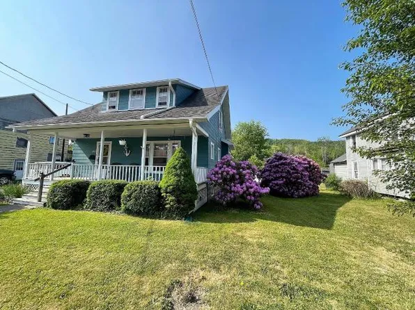 428 E Main St, Youngsville, PA 16371