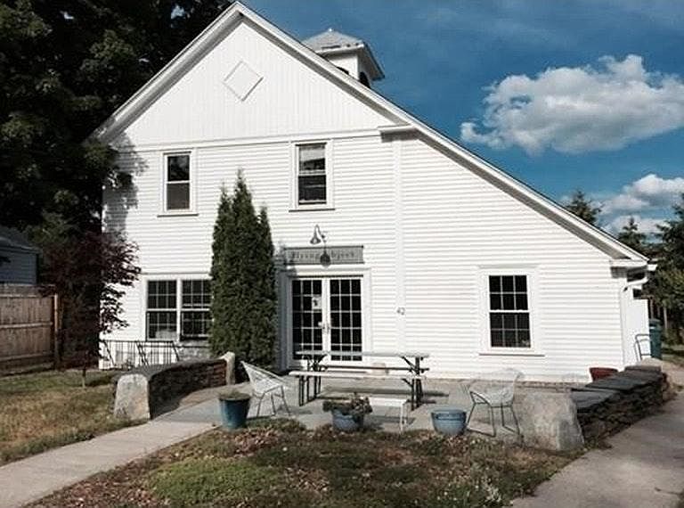 42 West St, Hadley, MA 01035 Zillow