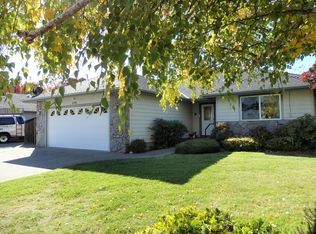 1150 SE Krystin Pl, Grants Pass, OR 97526