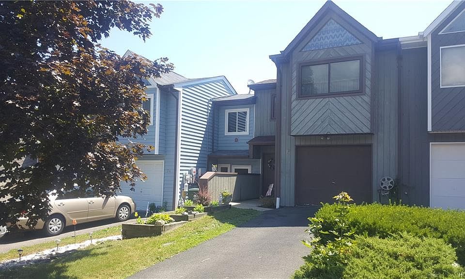 1st image of 92 Marian Ct
