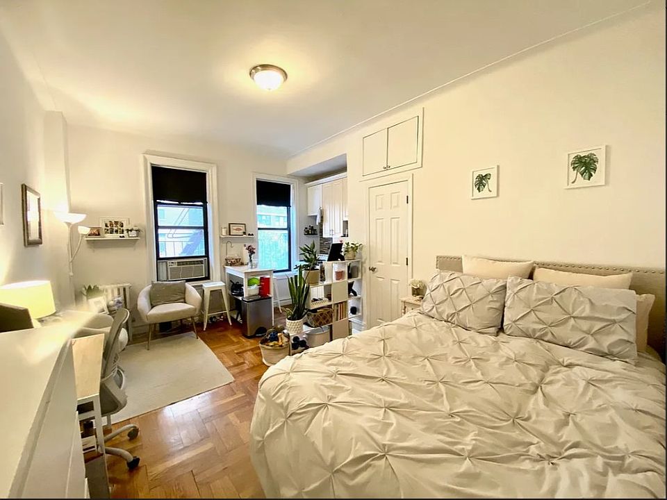 1st image of 220 E 36th St APT B2