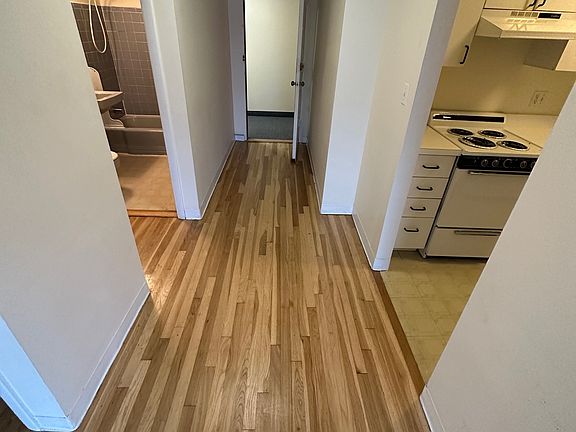 2nd image of 20 Riverside St APT 2-3