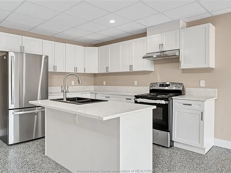 15 Renaud Dr #206 — Photo 11