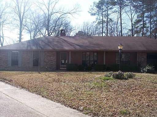 1st image of 201 Deerwood Ln