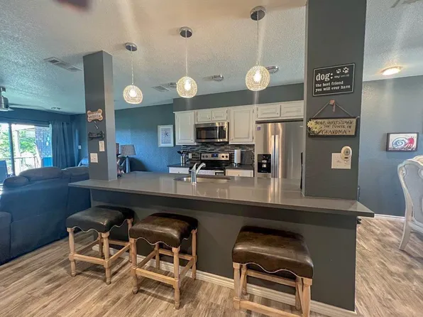 849 S Gun Barrel Ln APT B5, Gun Barrel City, TX 75156