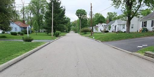 2nd image of 1009 Maycliffe Pl