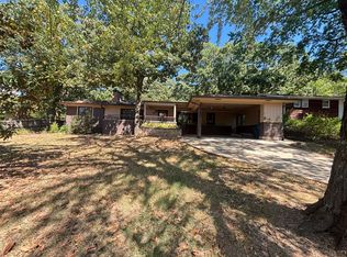 1054 N Eva Ave, Fayetteville, AR 72701