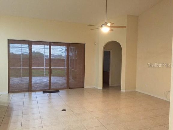 3rd image of 4912 Oakway Dr