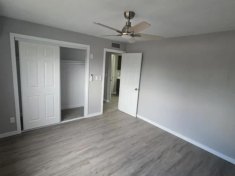 Sierra Linda Apartments — Photo 27