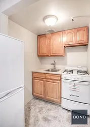 Rented by Bond New York