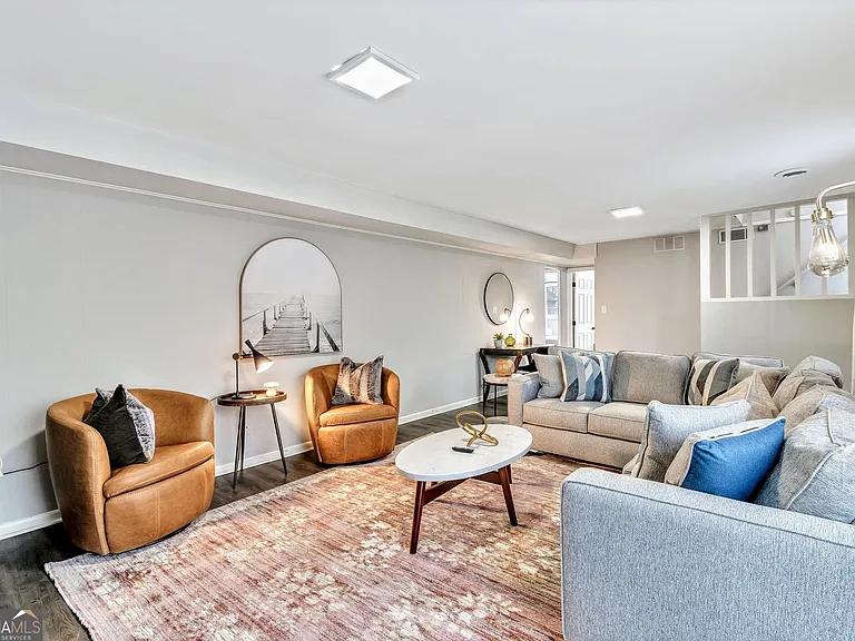 2480 Powers Ferry Dr SE — Photo 17